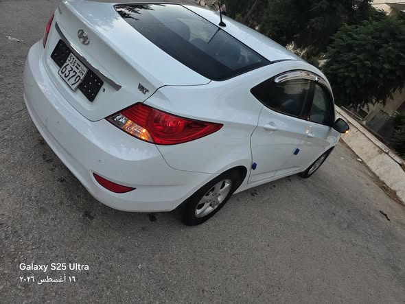 هيونداي أكسنت 2012 - صورة 3