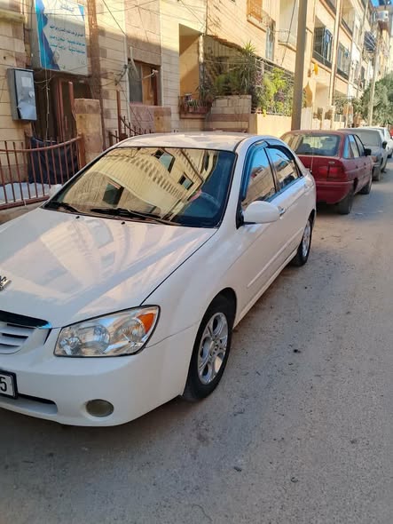 كيا سيراتو 2006 - صورة 3
