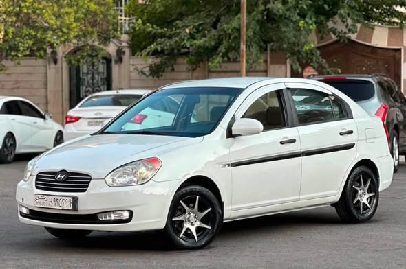 هيونداي فيرنا 2007 - صورة 2