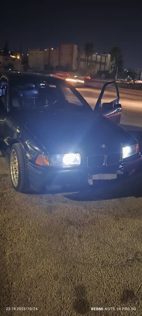 بي ام دبليو 318i 1992