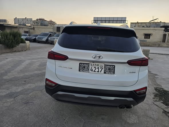 هيونداي سنتافيه 2018 - صورة 3