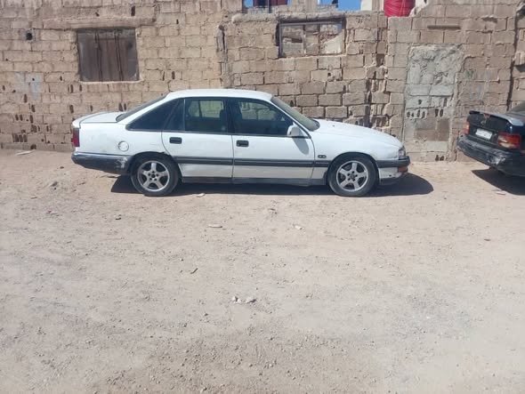 اوبل أوميغا 1992 - صورة 3