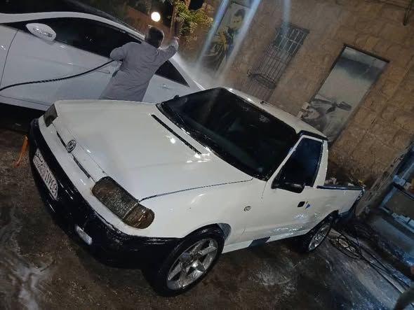 سكودا بيكاب 1999 - صورة 1