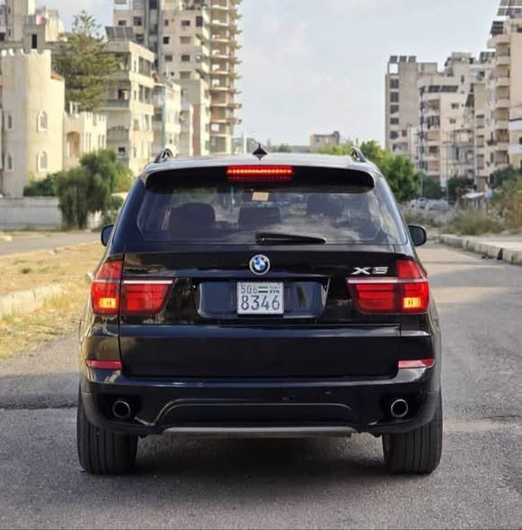 بي إم دبليو X5 2013 - صورة 3