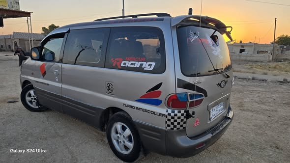هيونداي H-1 2002 - صورة 3