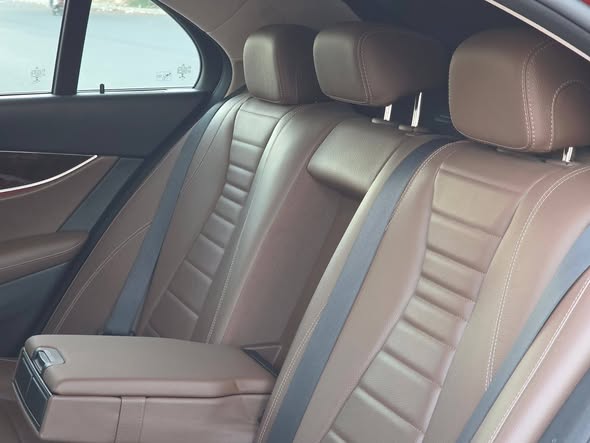 مرسيدس E350 2019 - صورة 4