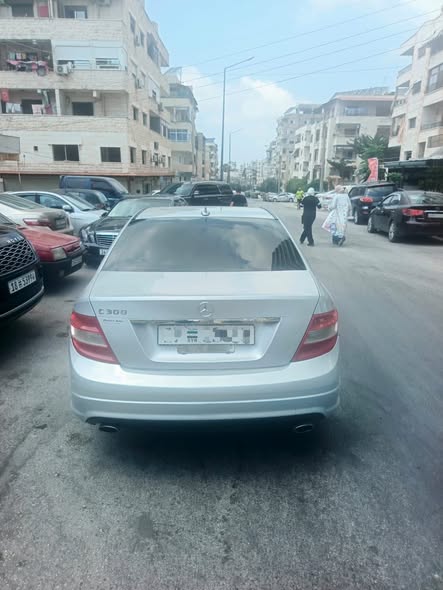 مرسيدس C300 2012 - صورة 2