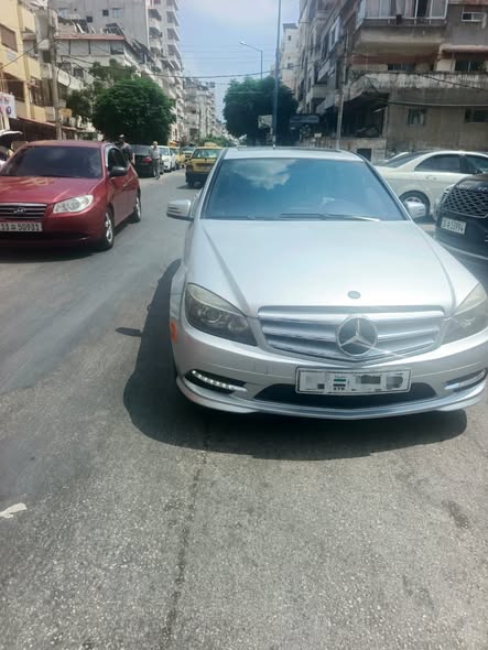 مرسيدس C300 2012 - صورة 3