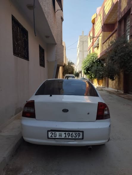 كيا شوما 2003 - صورة 5