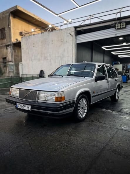 فولفو 940 1994 - صورة 1