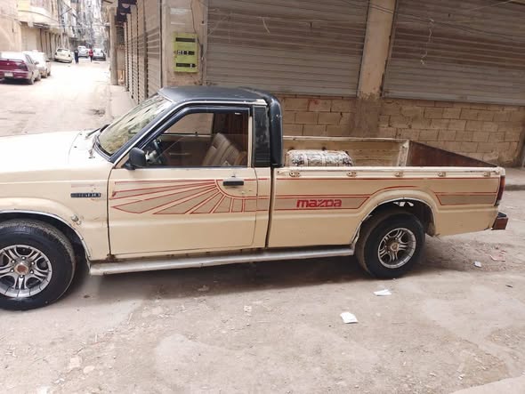 مازدا بيك اب 1992 - صورة 4