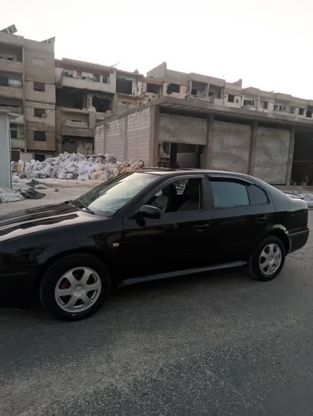 سكودا أوكتافيا 2003 - صورة 3