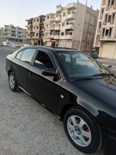 سكودا أوكتافيا 2003 - صورة 4