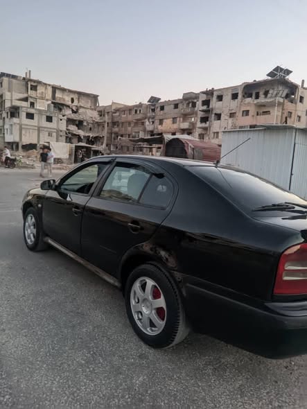 سكودا أوكتافيا 2003 - صورة 5