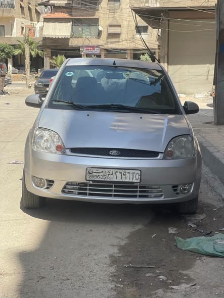 فورد فيستا 2006 - صورة 1