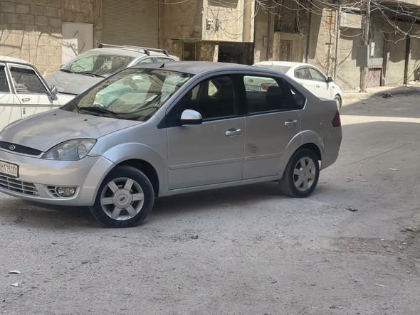 فورد فيستا 2006 - صورة 2