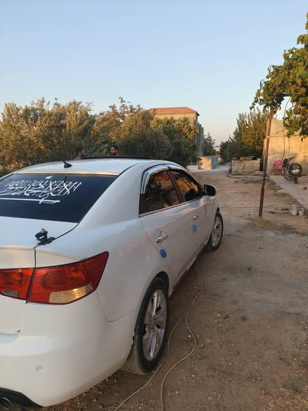 كيا فورتي 2010 - صورة 4