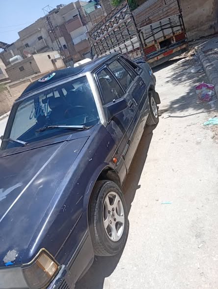 ماذدا 929 1990 - صورة 4