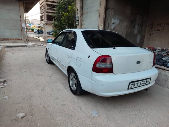 كيا شوما 2003 - صورة 3