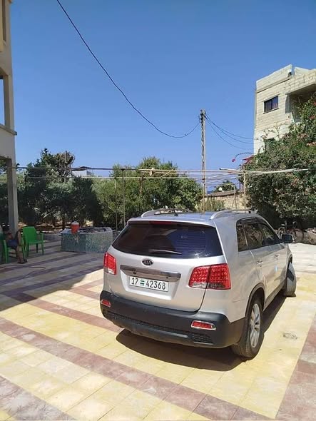 كيا سورينتو 2011 - صورة 1
