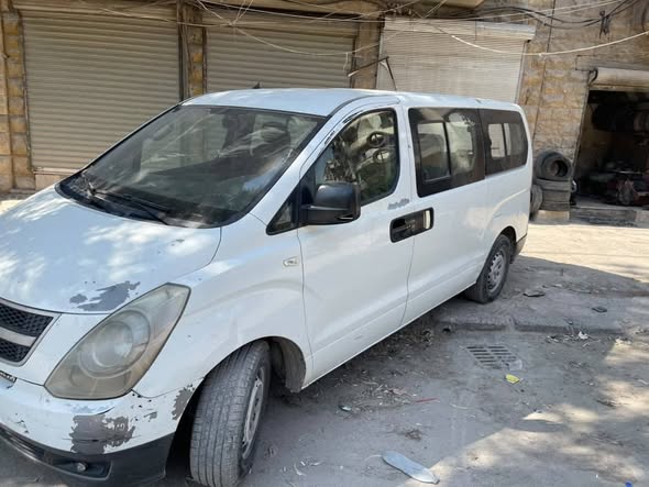 هيونداي اتش 1 2012 - صورة 1