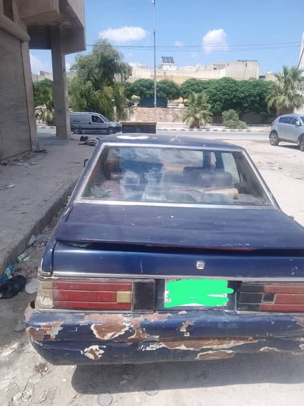 مازدا 929 1983 - صورة 2