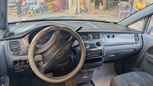 هونداي تراجيت 2000 - صورة 2
