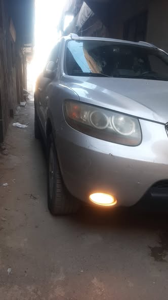 هونداي سنتافيه 2009 - صورة 1
