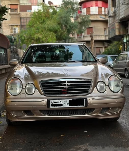 مرسيدس E280 2003 - صورة 2