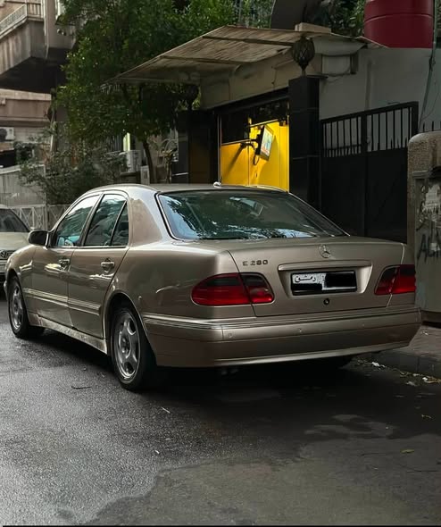 مرسيدس E280 2003 - صورة 3
