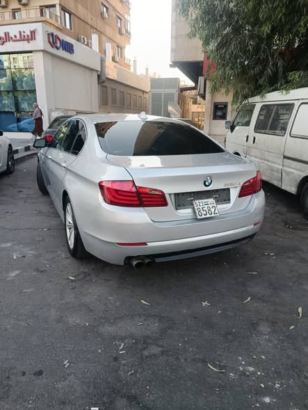 بي إم دبليو 528 2011 - صورة 2