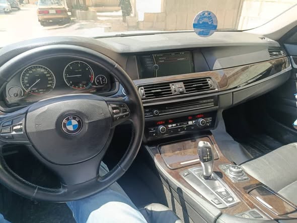 بي إم دبليو 528 2011 - صورة 5
