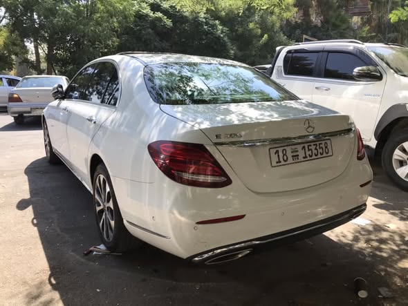 مرسيدس E300 2018 - صورة 2