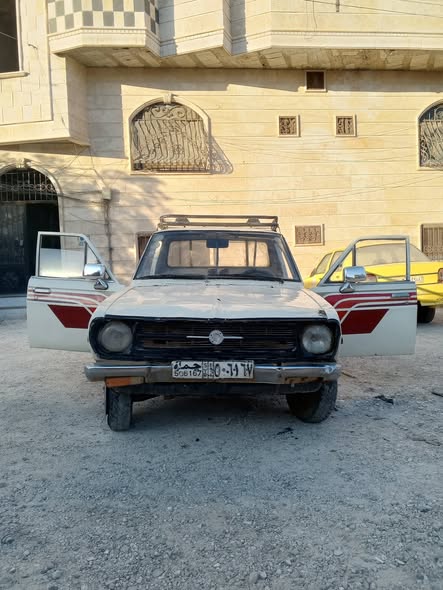 نيسان بيك أب 1976 - صورة 2