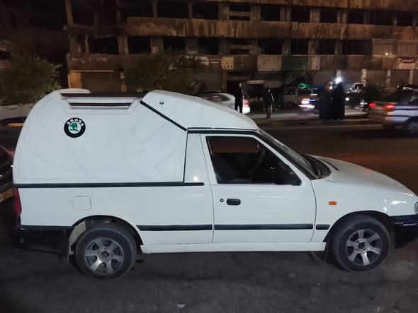 سكودا بيك أب 1999 - صورة 1