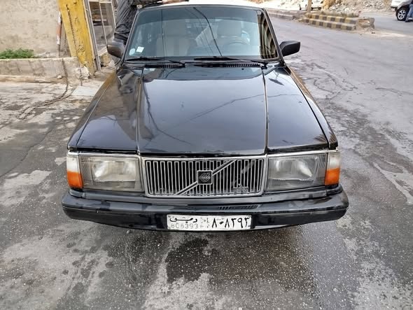 فولفو 240 1993 - صورة 1