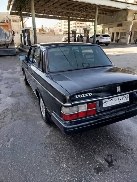 فولفو 240 1993 - صورة 3