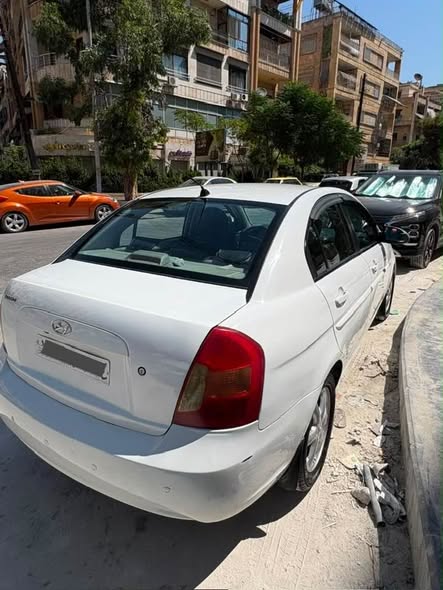 هونداي فيرنا 2007 - صورة 1