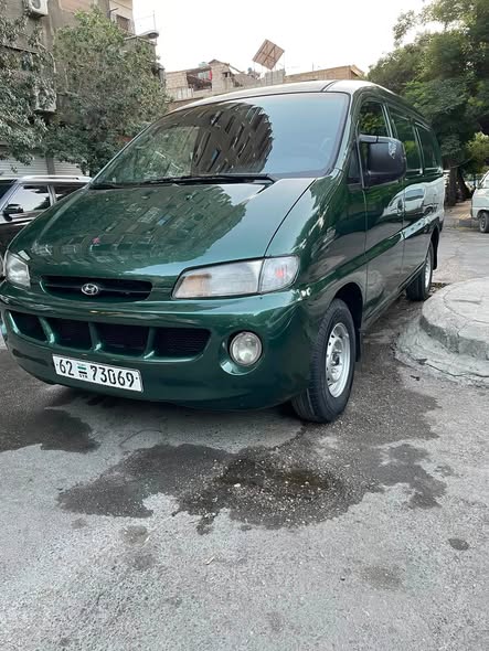 هيونداي H-1 1999 - صورة 1