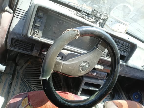 سكودا بيك اب 1994 - صورة 3
