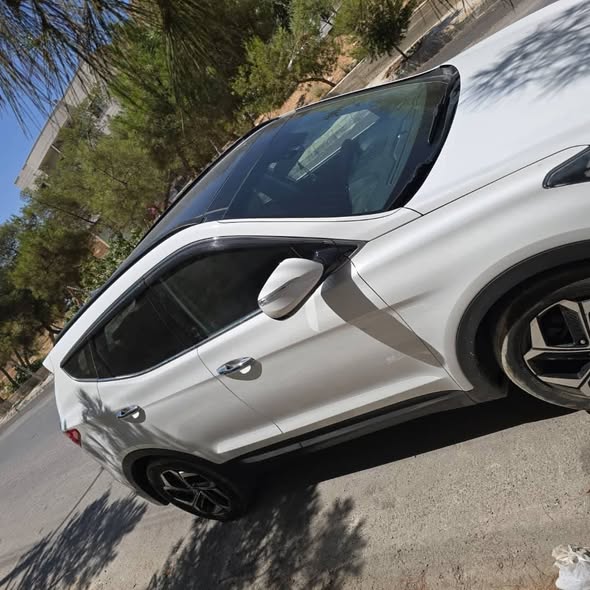 هيونداي سنتافي 2014 - صورة 4