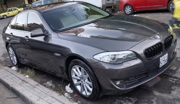 بي إم دبليو 530i 2013 - صورة 3