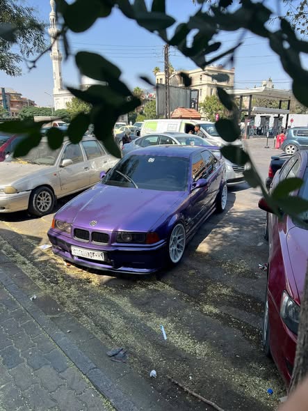بي ام دبليو 318 1992 - صورة 1
