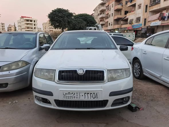سكودا فابيا 2004 - صورة 1