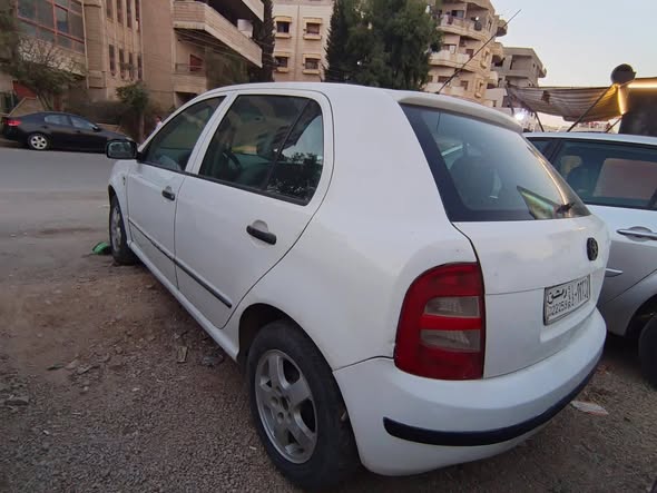 سكودا فابيا 2004 - صورة 3