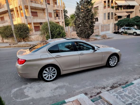 بي إم دبليو 528 2012 - صورة 3