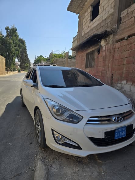 هيونداي اي 40 2013 - صورة 1