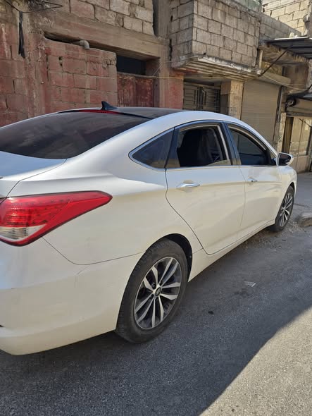 هيونداي اي 40 2013 - صورة 3