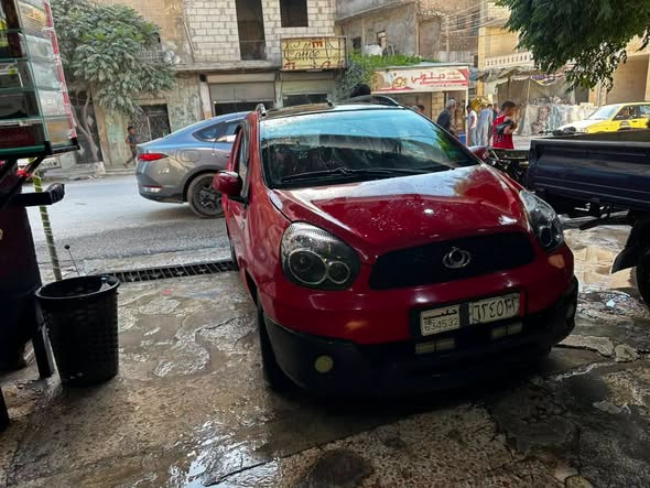 جيلي باندا كروس 2012 - صورة 3