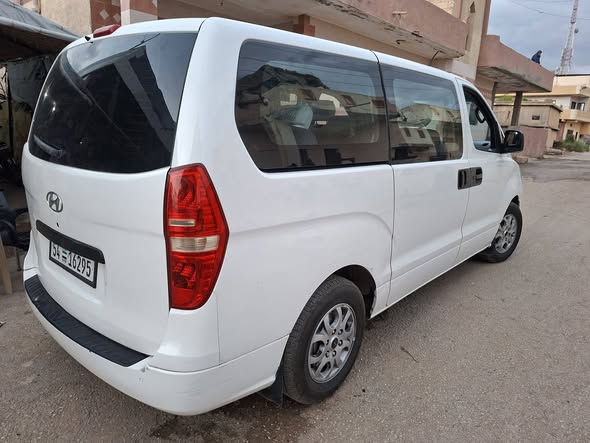 هيونداي H-1 2012 - صورة 2